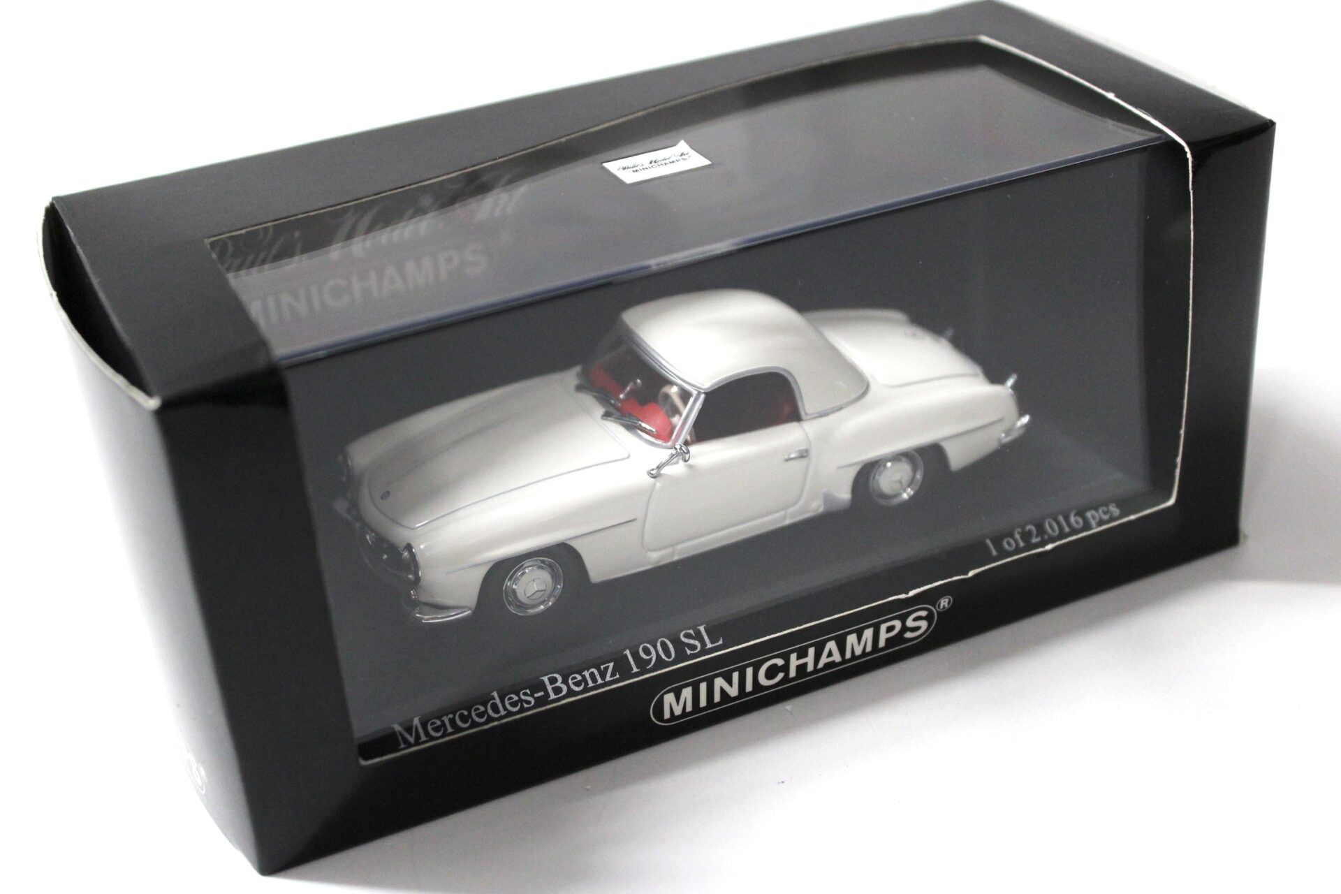 1:43 Minichamps Mercedes 190SL with Hardtop 1955 white/ red