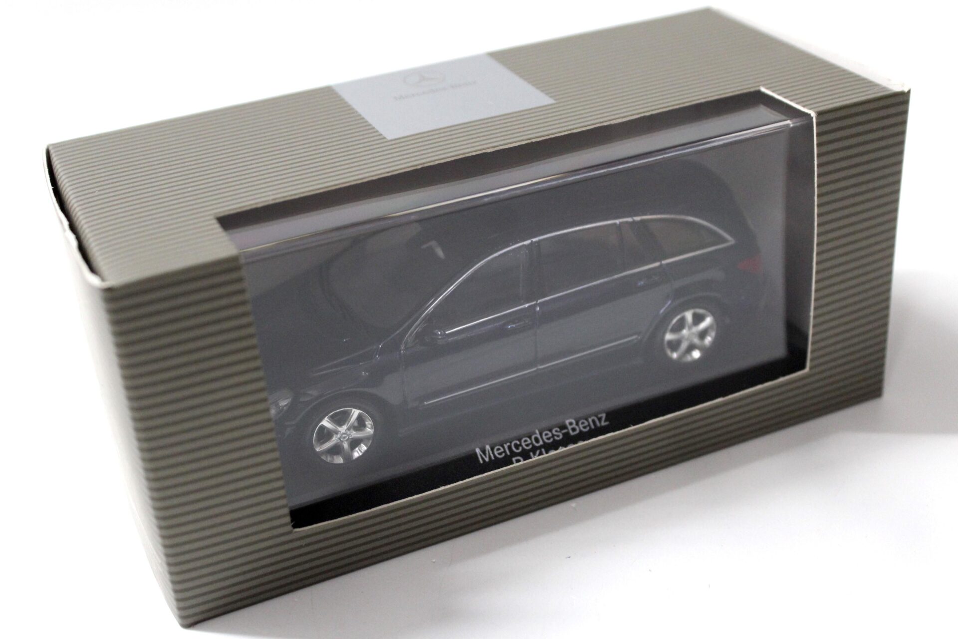 1:43 Minichamps Mercedes R-Klasse 2005 dark blue DEALER VERSION