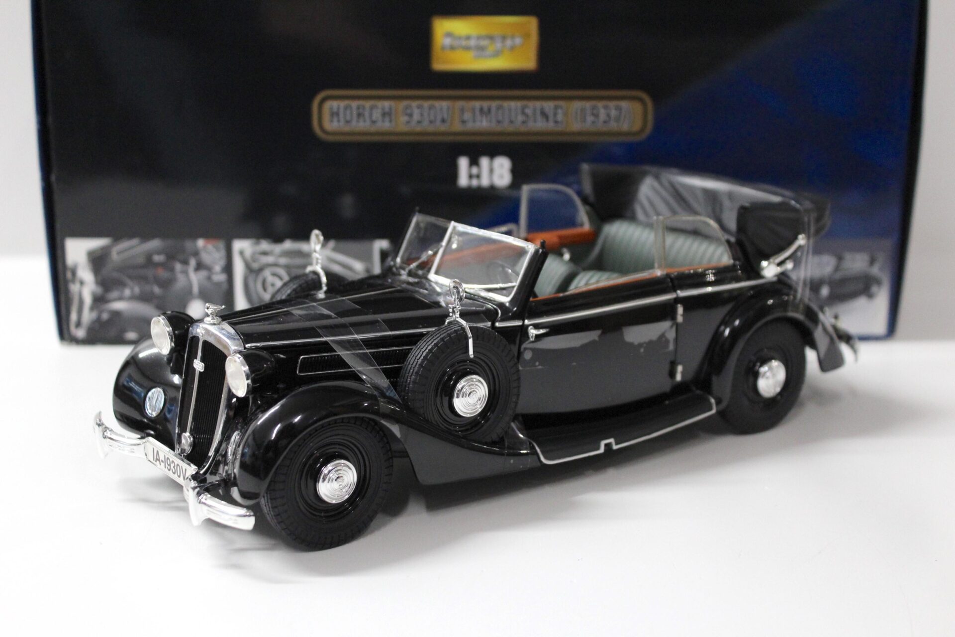 ID 51699 orig.jpg 1:18 Ricko Horch 930V Limousine 1937 Cabriolet black/ black