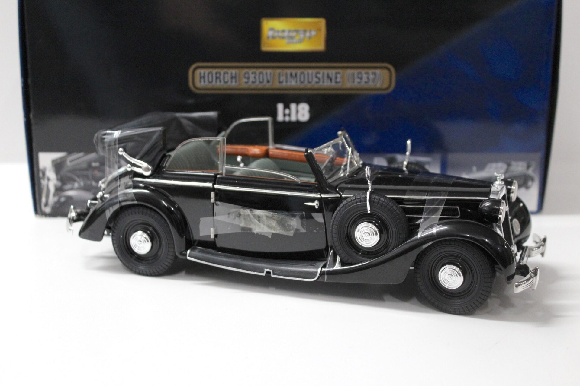1:18 Ricko Horch 930V Limousine 1937 Cabriolet black/ black