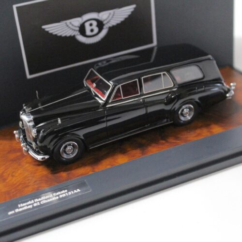 1:43 Matrix Harold Radford Estate on Bentley S2 Chassis black 1959