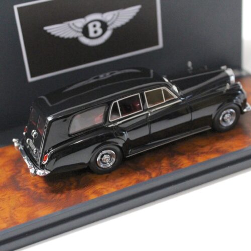1:43 Matrix Harold Radford Estate on Bentley S2 Chassis black 1959