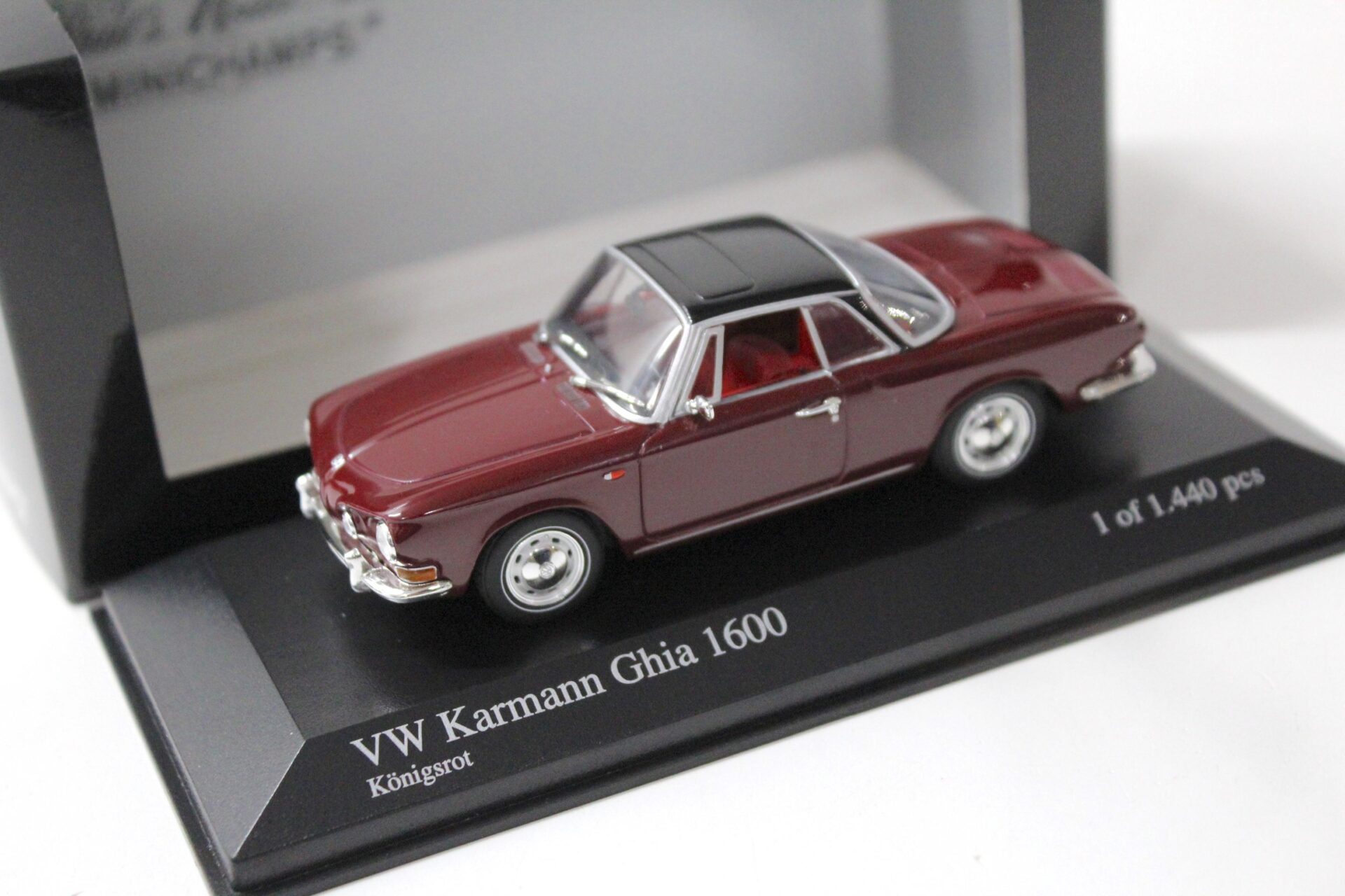 ID 52022 orig.jpg 1:43 Minichamps VW Karmann Ghia 1600 dark red/ black 1966