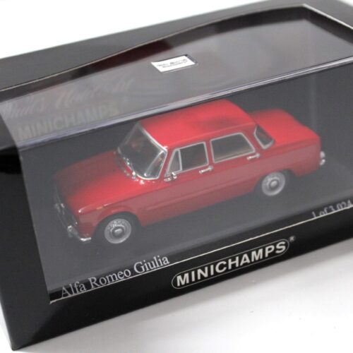 1:43 Minichamps Alfa Romeo Giulia 1300 Super 1970 Rosso Alfa red