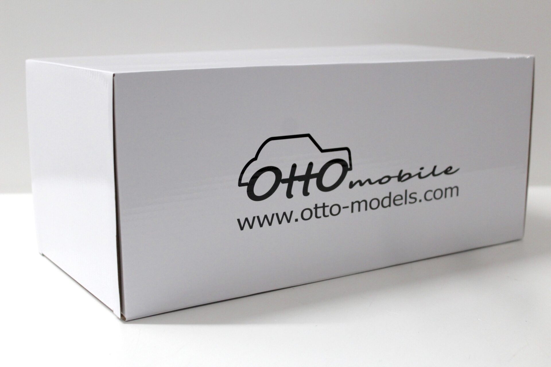1:18 OTTO mobile OT901 Peugeot 205 Dimma 1989 black