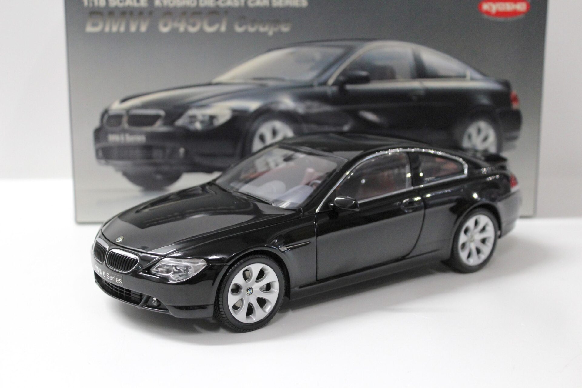 ID 52639 orig.jpg 1:18 Kyosho BMW 645CI Coupe E63 black