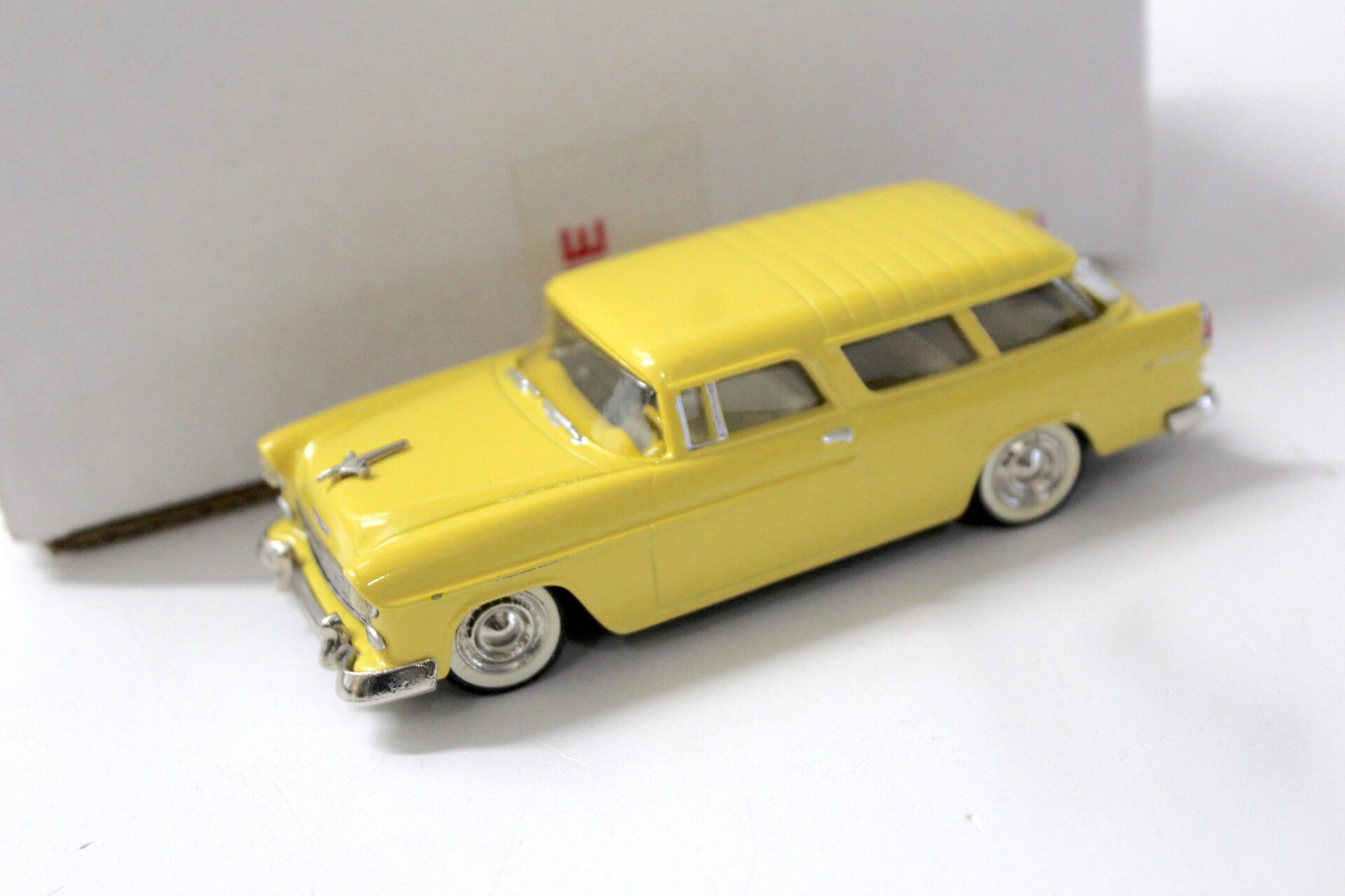 ID 53228 orig.jpg 1:43 Motor City USA 1955 Chevrolet Nomad Wagon yellow