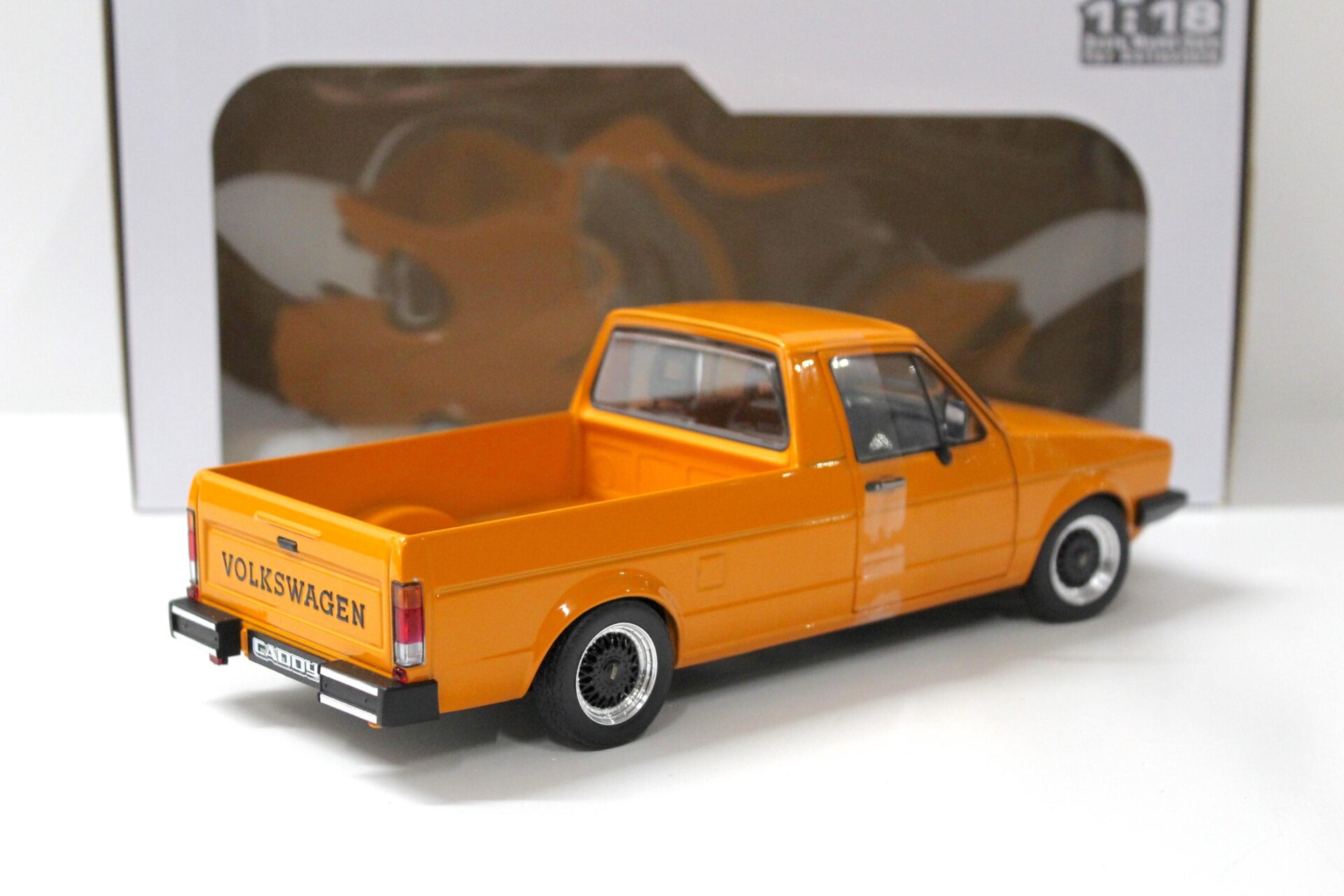 1:18 Solido VW Caddy MK1 Pick Up Custom orange 1982
