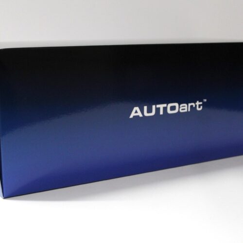 1:18 AUTOart Dodge Challenger 392 Hemi Scat Pack Shaker Torred red
