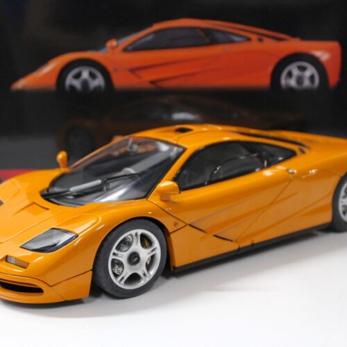 1:12 Minichamps McLaren F1 Roadcar 1994 orange