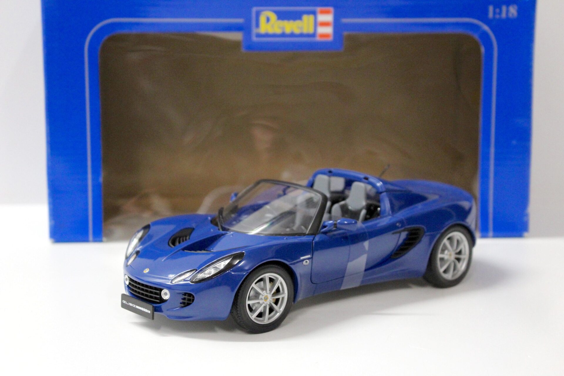 1:18 Revell Lotus Elise 111 S blue 2002