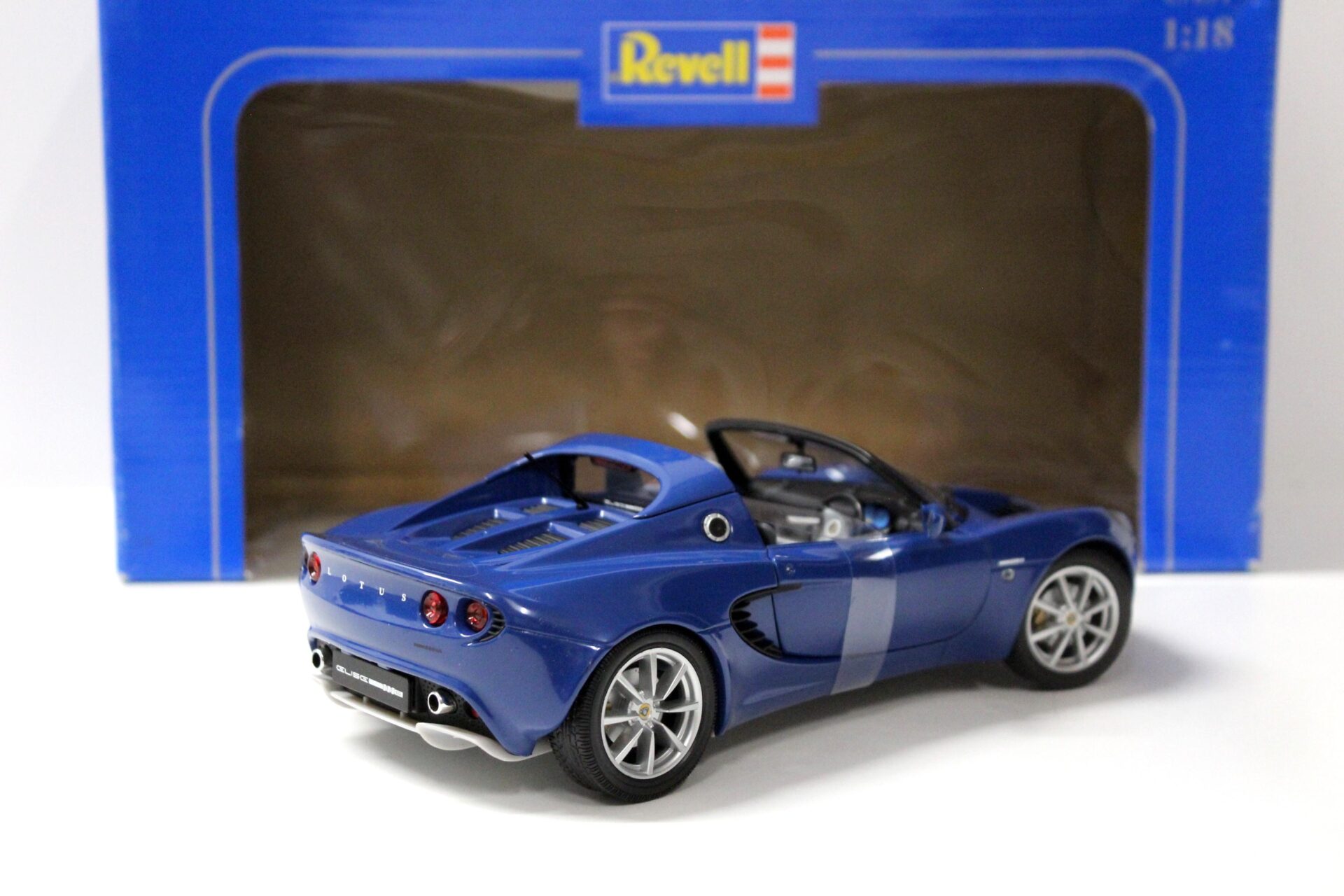 1:18 Revell Lotus Elise 111 S blue 2002