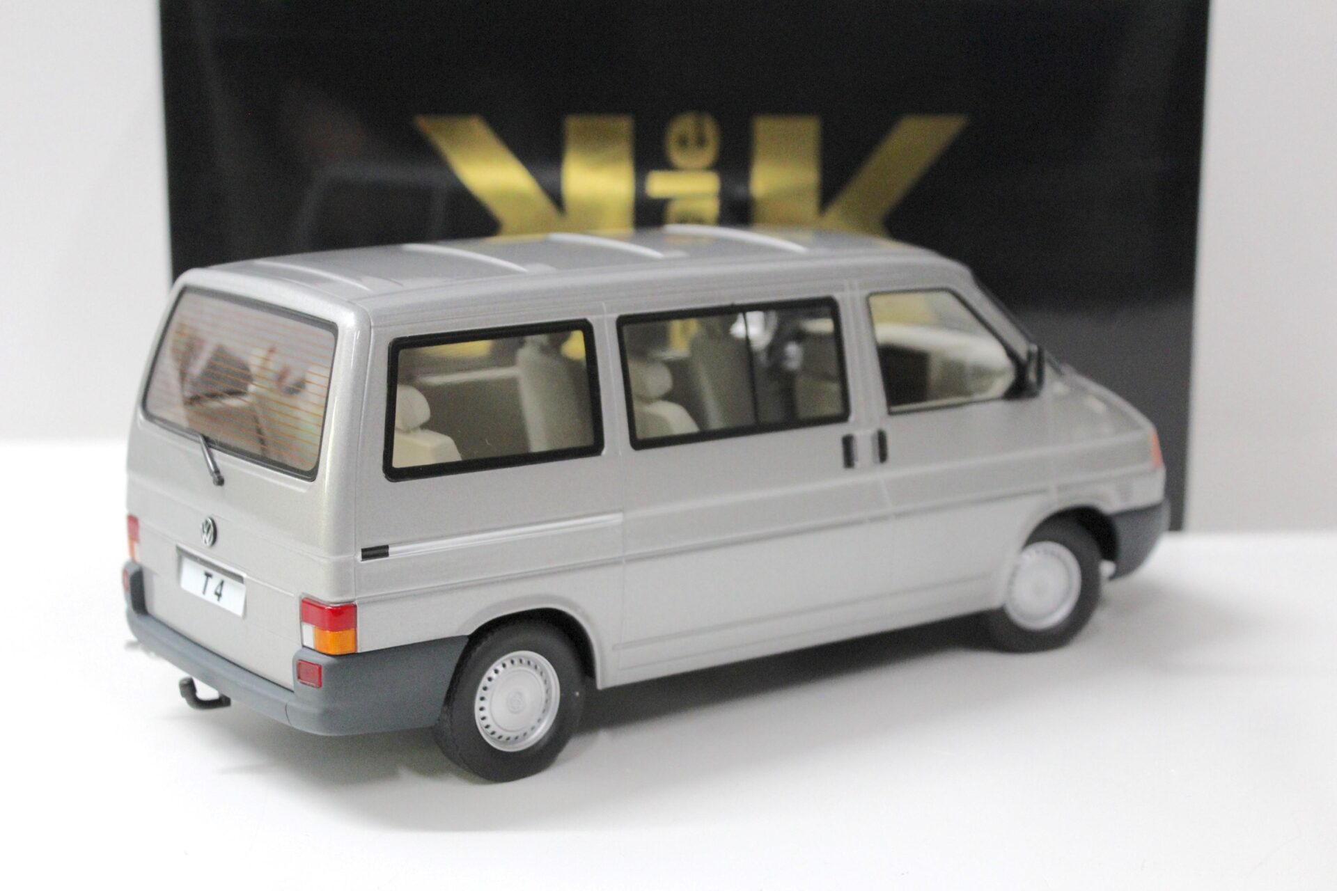 1:18 KK-Scale VW Bus T4 Caravelle 1992 grey metallic