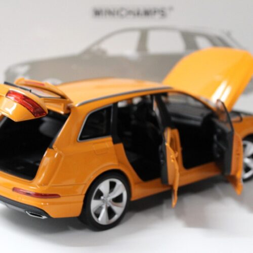 1:18 Minichamps Audi Q7 - 2015 orange - FULL OPENING