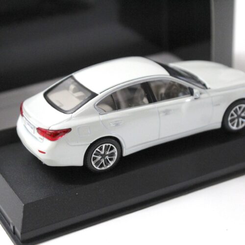 1:43 Kyosho J-Collection Nissan Skyline 350GT Hybrid Type P white pearl