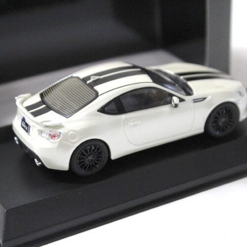 1:43 Kyosho J-Collection Subaru BRZ 2013 white with black stripes
