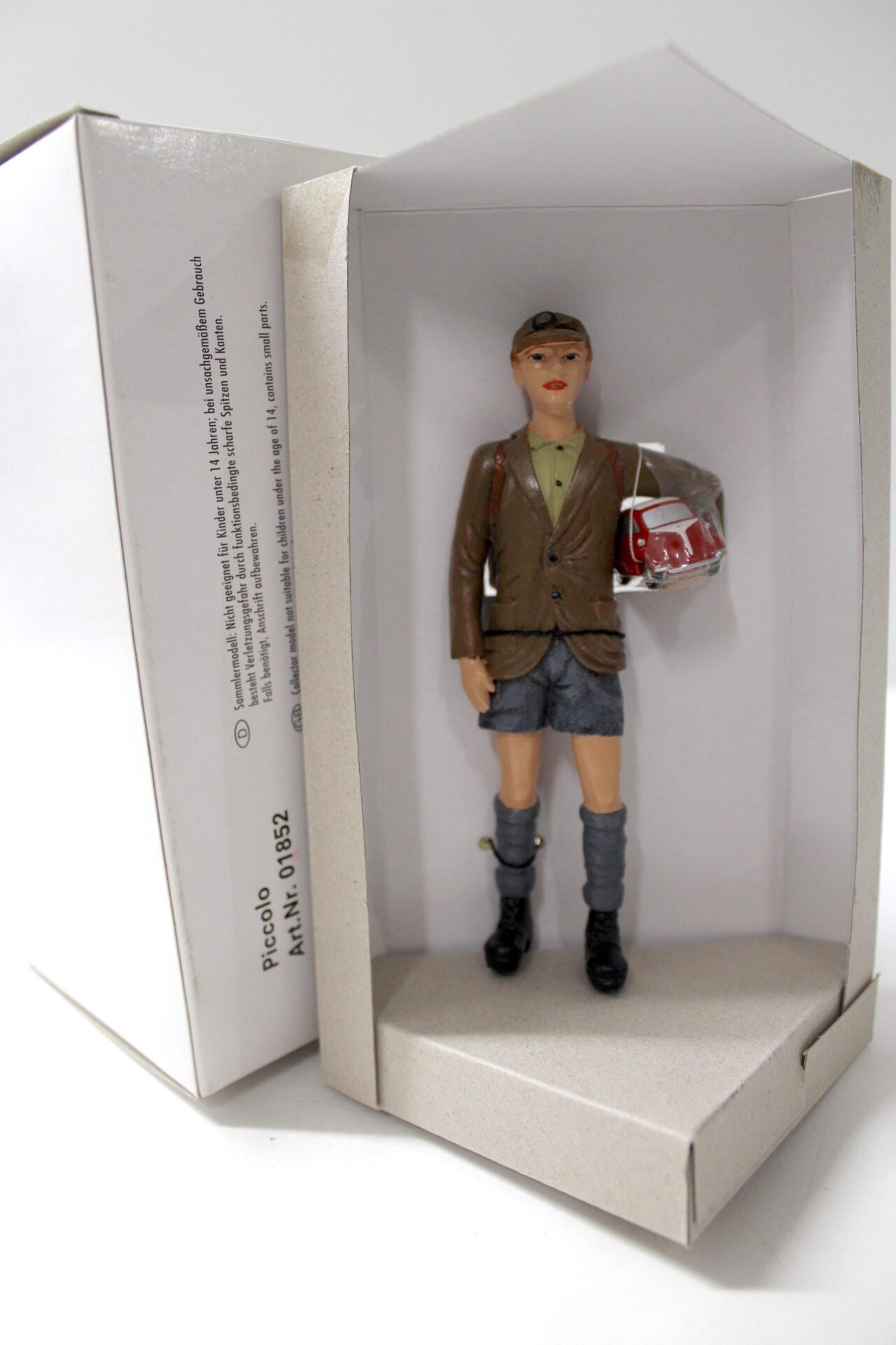 ID 54568 orig 1.jpg Original Schuco Piccolo Figur Junge mit BMW Isetta red/ white