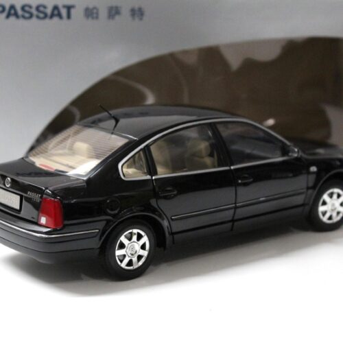 1:18 Shanghai Volkswagen Anson VW Passat B5 Limousine 1997 black DEALER VERSION