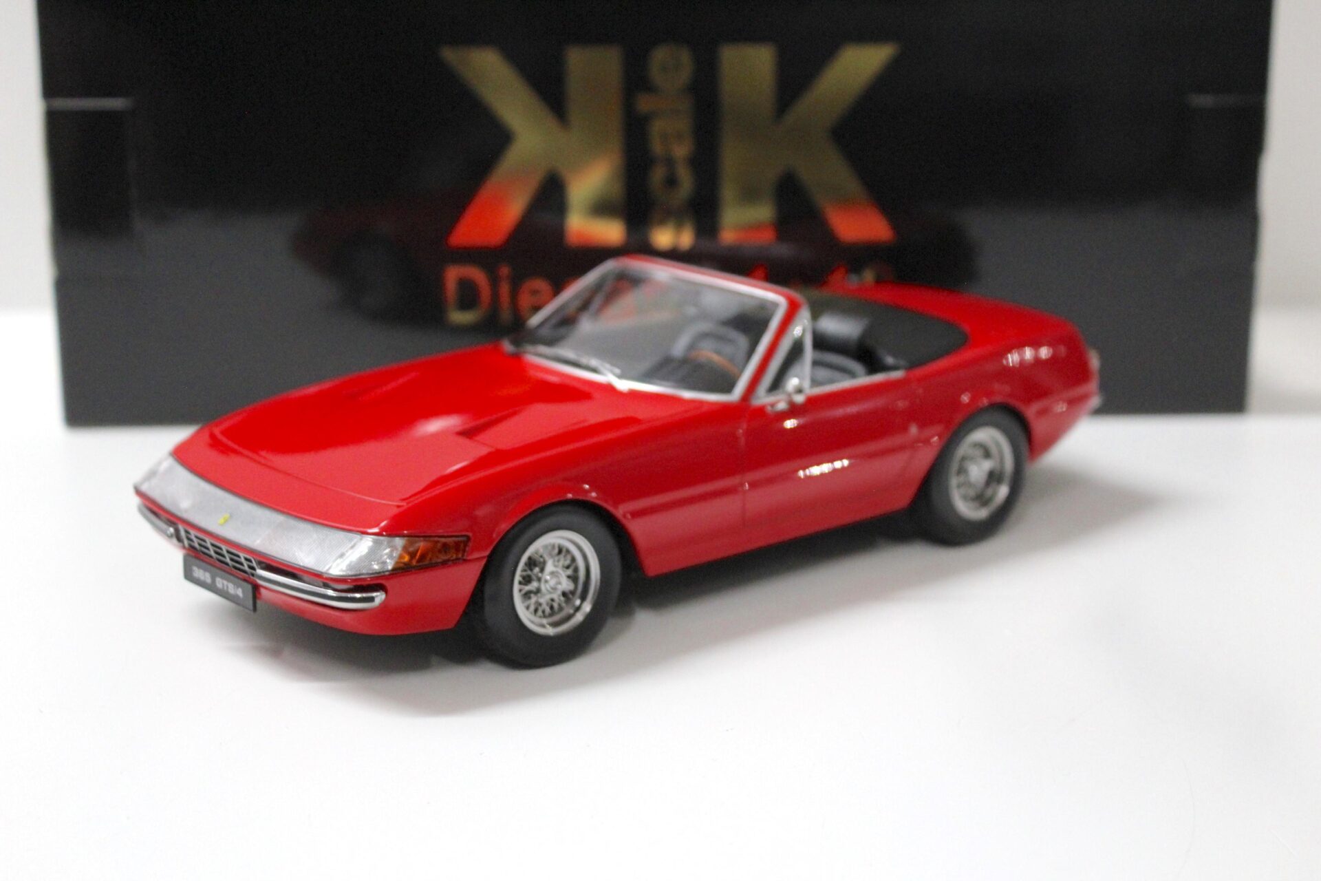 ID 54727 orig 1.jpg 1:18 KK-Scale Ferrari 365 GTB/4 Daytona Cabriolet 1.Serie 1969 red