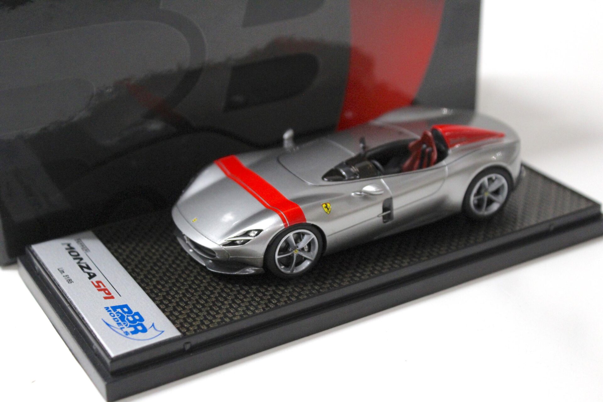 1:43 BBR Ferrari Monza SP1 Grigio Ferro metallic/ red Limited 65 pcs.