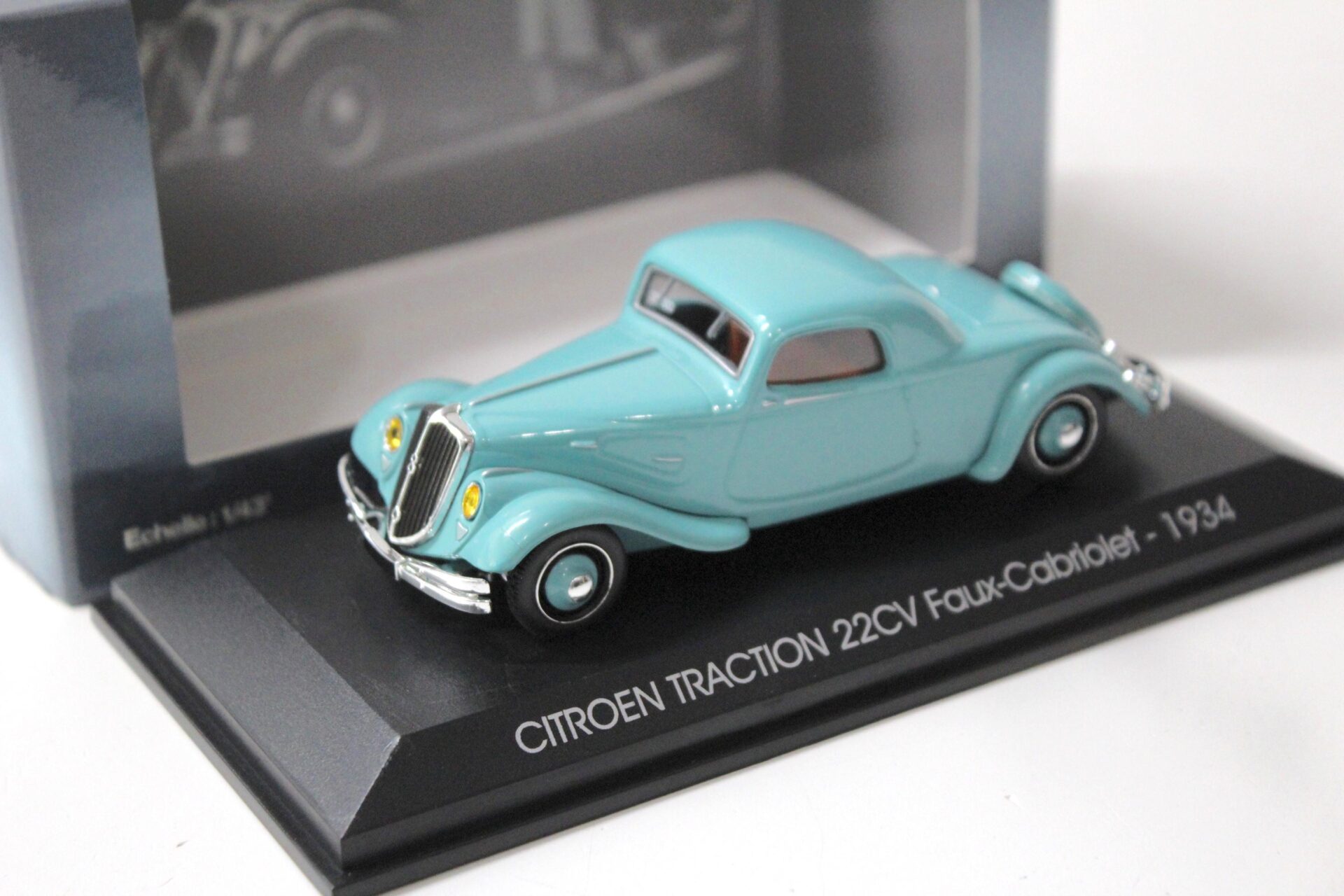 1:43 Norev Citroen Traction 22CV Faux-Coupe 1934 blue