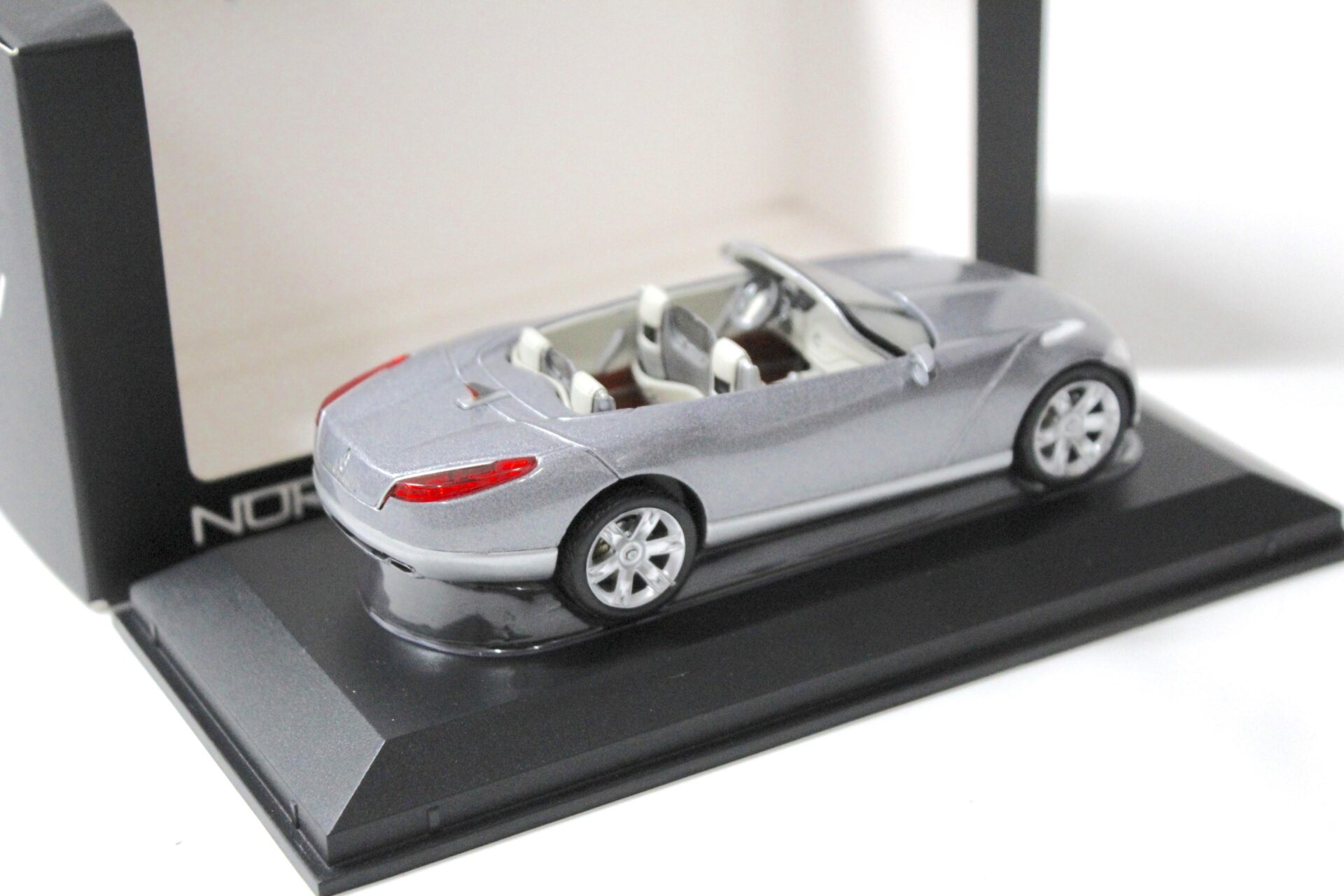 1:43 Norev Renault Concept Car Nepta Salon de Paris 2006