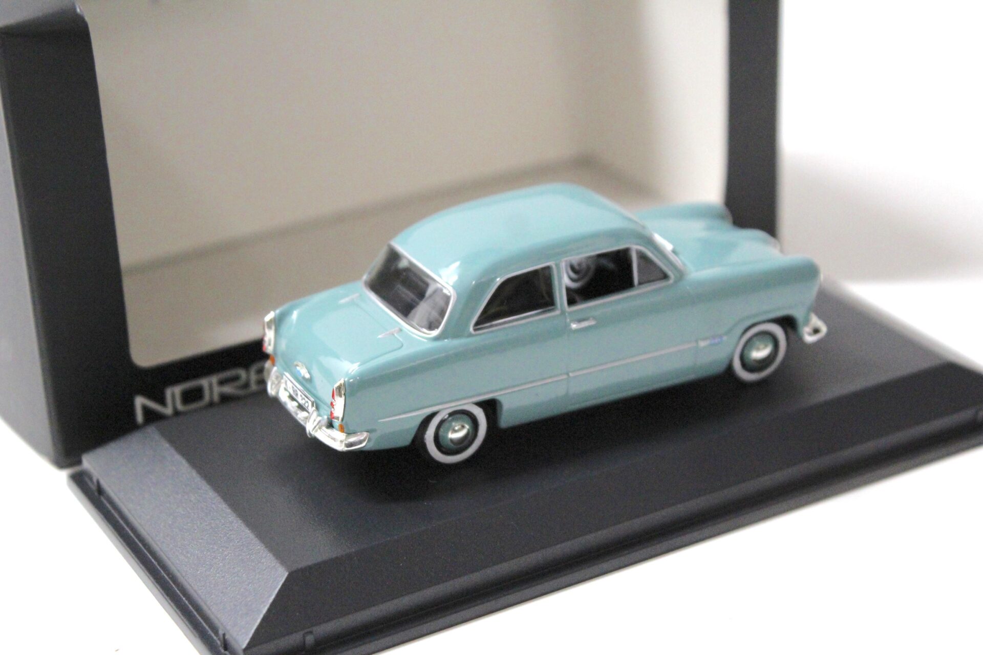 1:43 Norev Ford Taunus 12M blue 1952