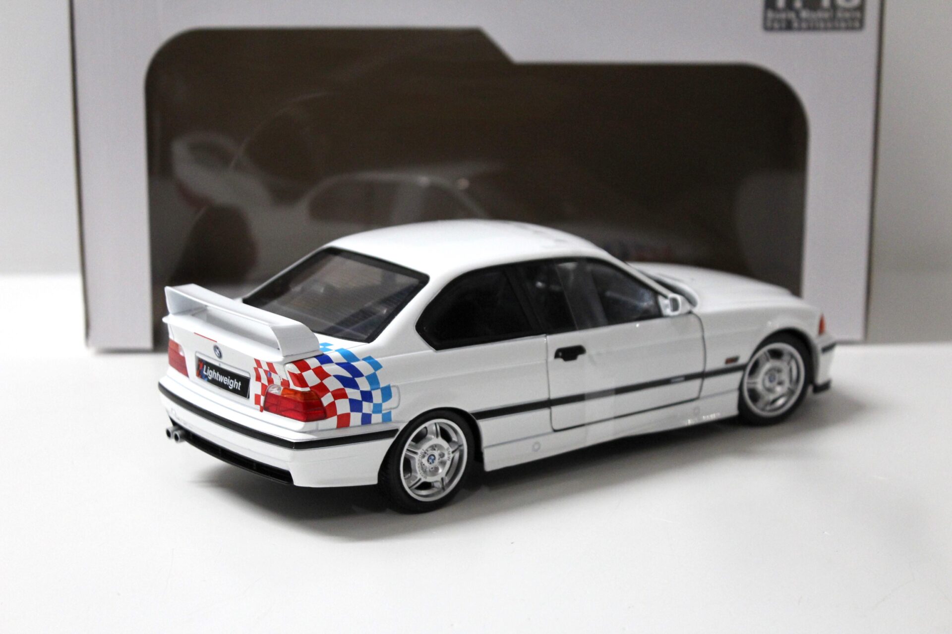 1:18 Solido BMW M3 (E36) Coupe Lightweight Version white
