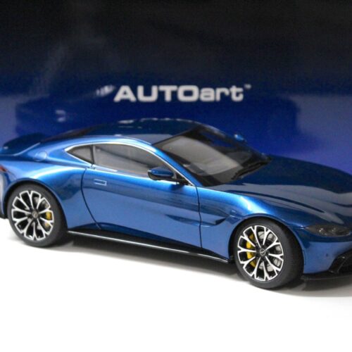 1:18 AUTOart Aston Martin Vantage 2019 Zaffre blue