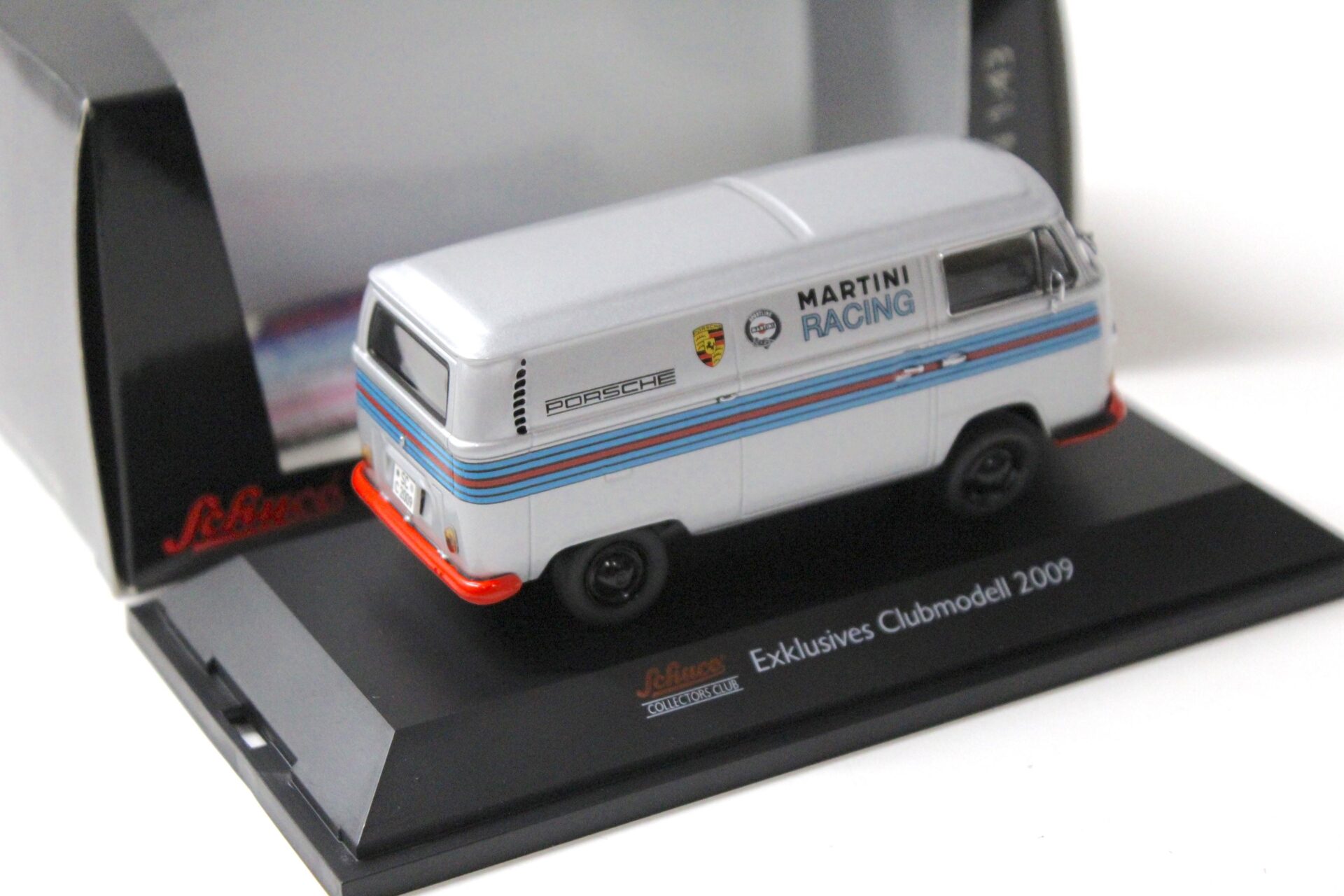 1:43 Schuco VW T2a Bus Kasten Martini Racing silver Clubmodell 2009