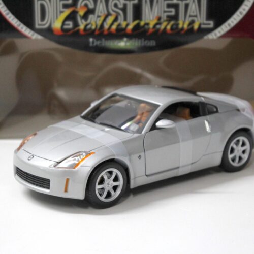 1:18 Road Signature Nissan 350Z Coupe silver 2003