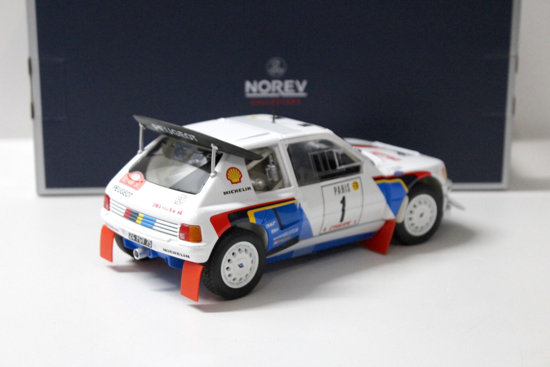 1:18 Norev Peugeot 205 T16 Rallye Montecarlo 1986 #1 Salonen/ Harjanne