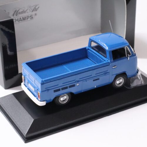 1:43 Minichamps VW T2 Pritschenwagen 1972 Neptun blue