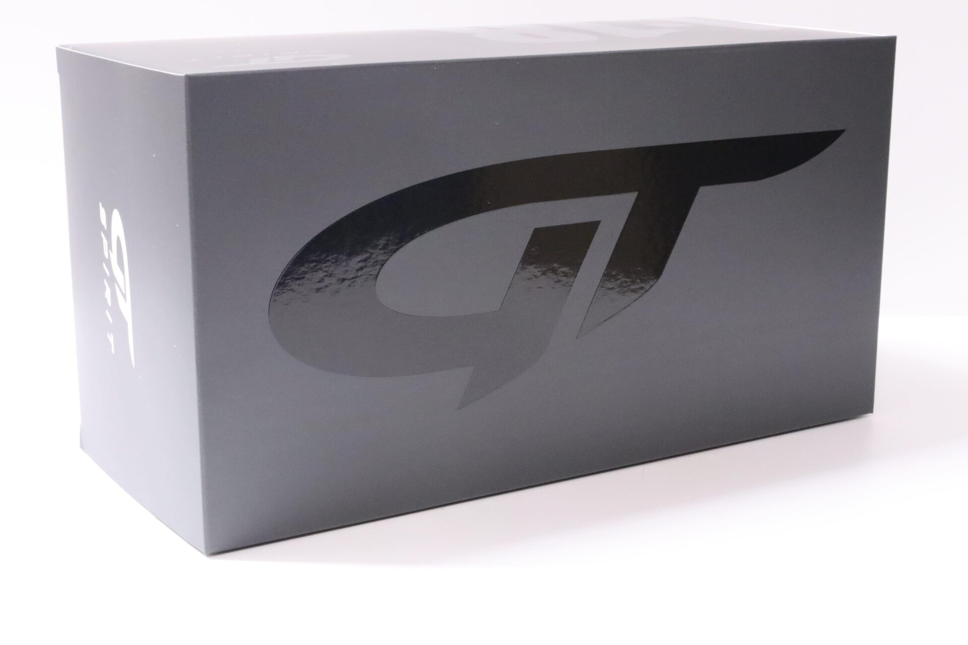 1:18 GT Spirit GT321 Audi RS6 (C7) Avant DTM 2015 BETSAFE with roof box