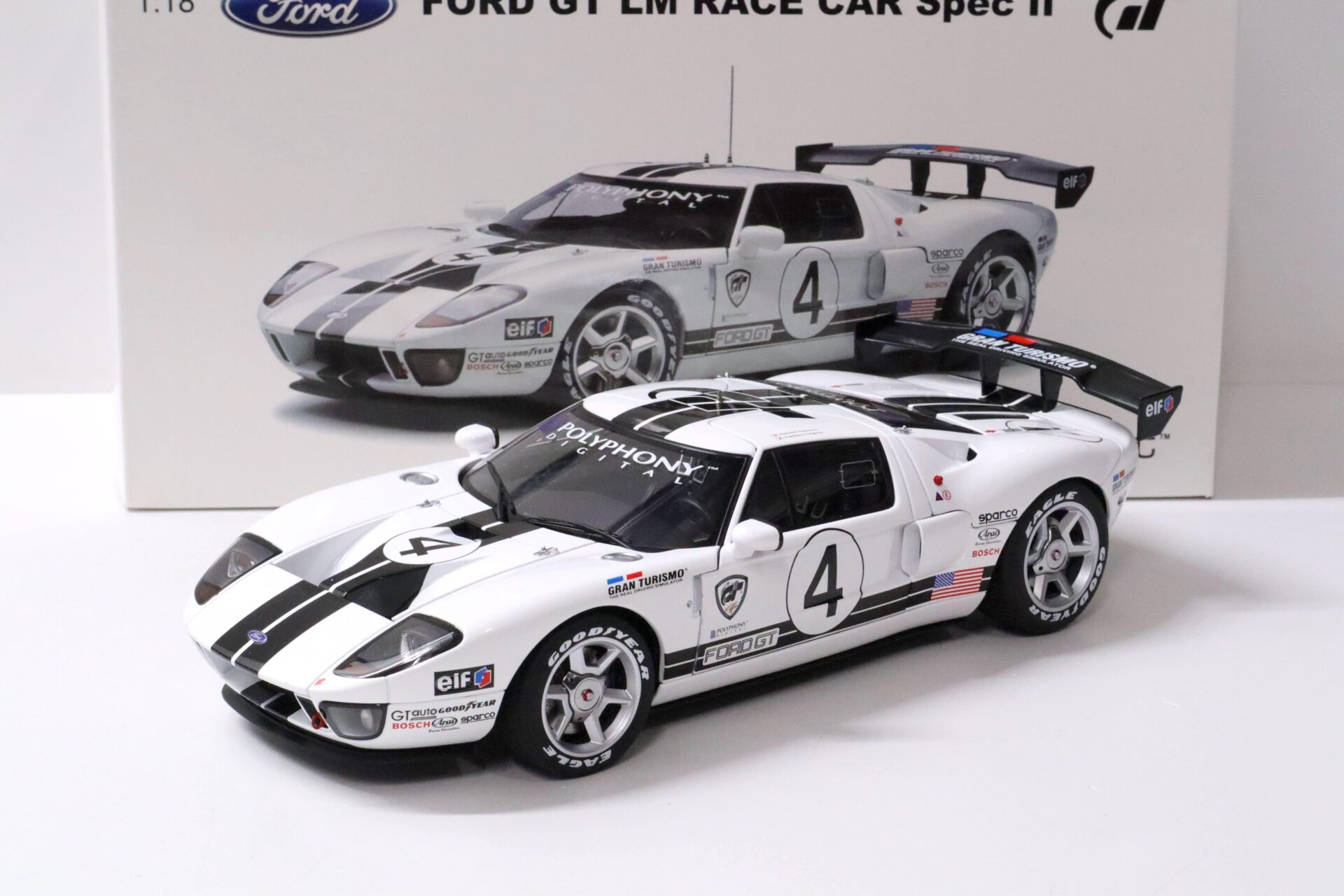 1:18 AUTOart Ford GT LM Race Car SPEC. II white #4 Gran Turismo