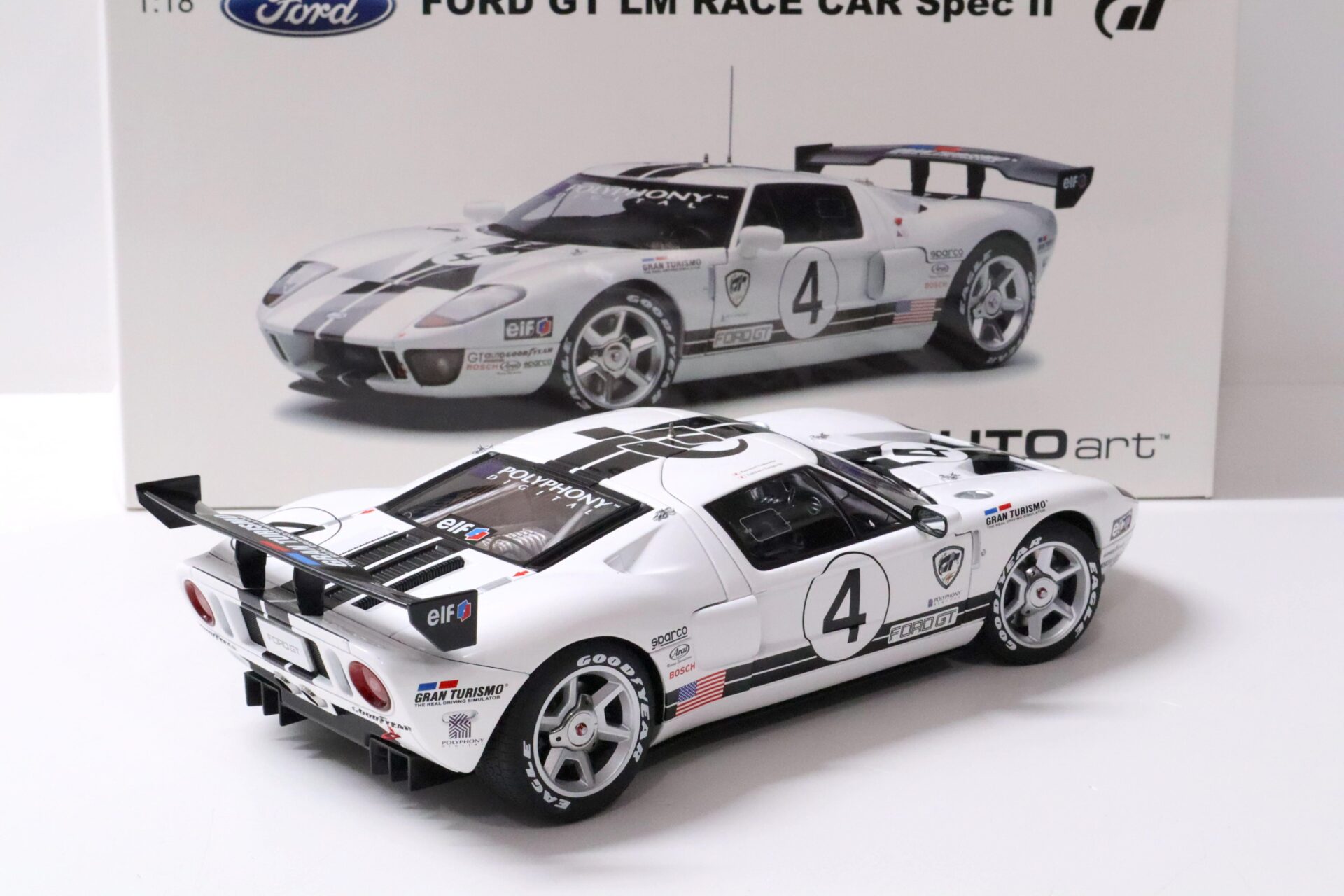 1:18 AUTOart Ford GT LM Race Car SPEC. II white #4 Gran Turismo