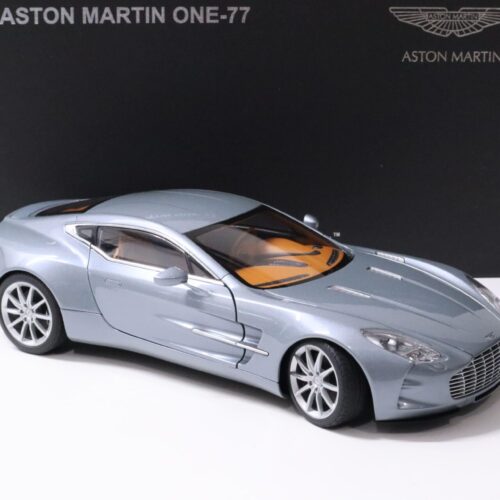 1:18 AUTOart Aston Martin One-77 Villa D´Este blue metallic