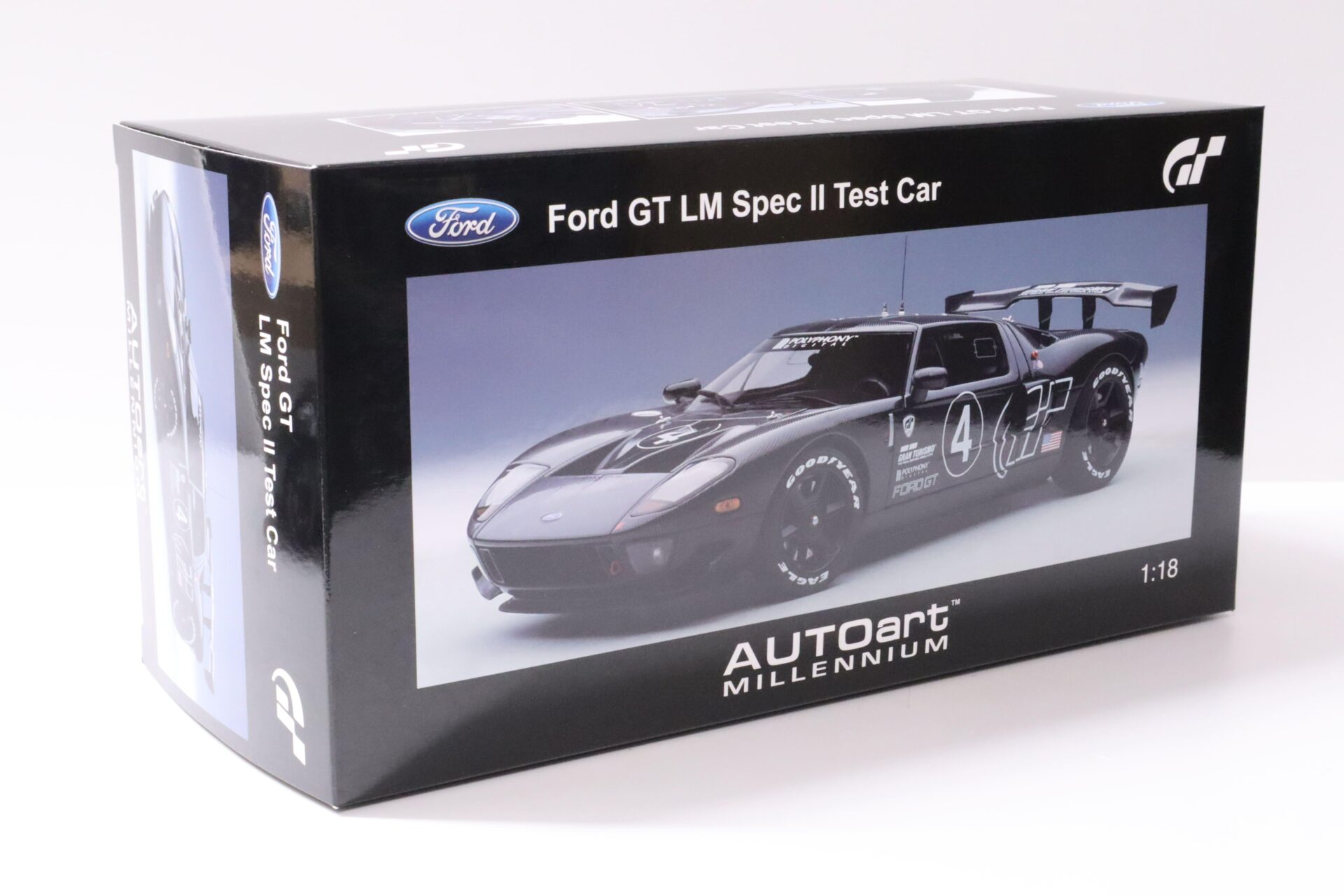1:18 AUTOart Ford GT LM Race Car SPEC. II Carbon black #4 Gran