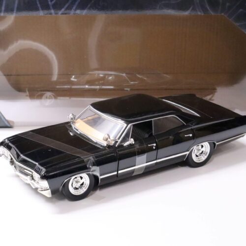 1:24 Jada Toys 1967 Chevy Impala SS Sport Sedan SUPERNATURAL with Figure black