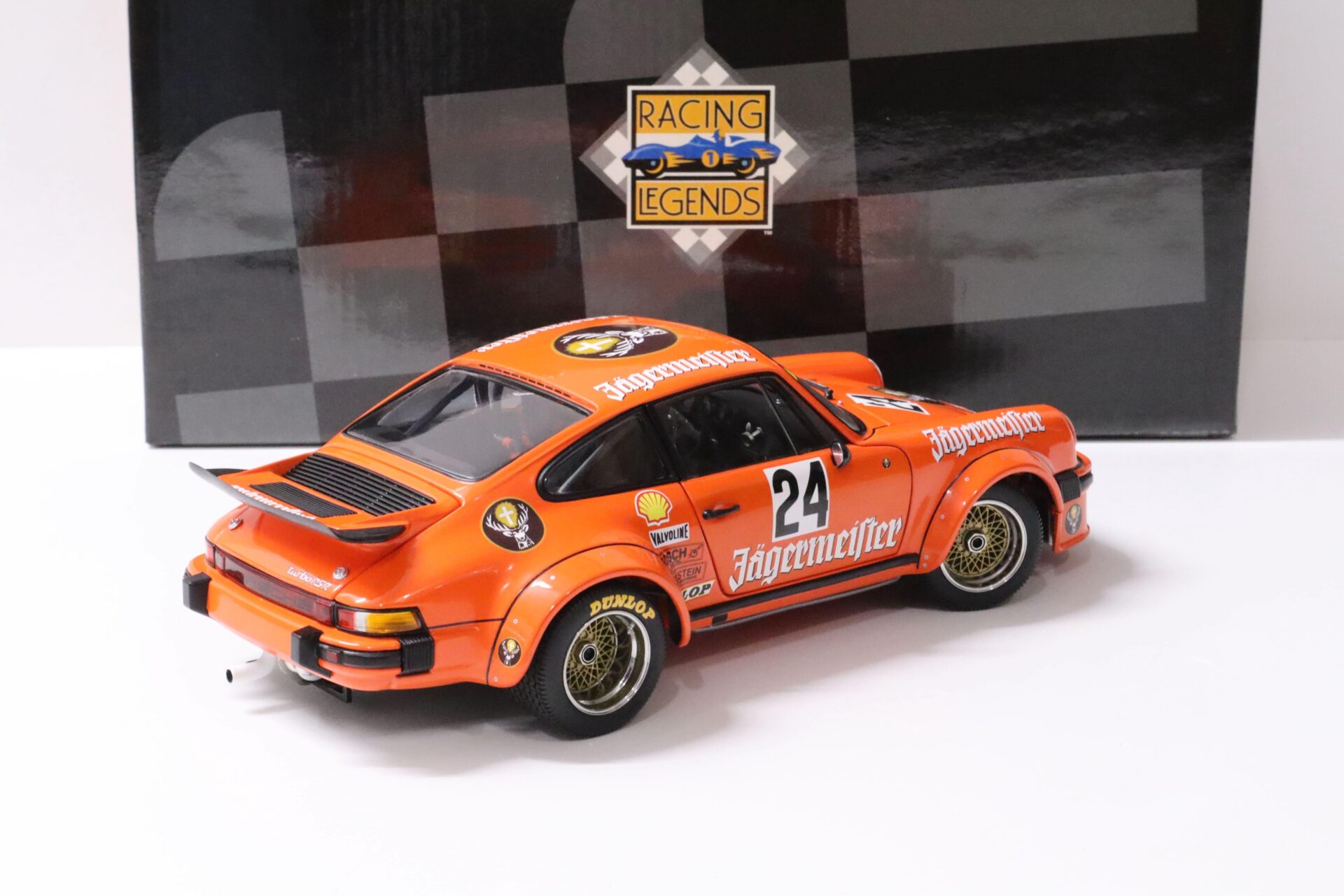 1:18 Exoto Porsche 934 RSR 1000km Nürburgring 1976 JÄGERMEISTER #24