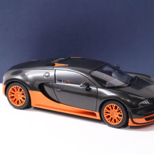 1:18 AUTOart Bugatti Veyron 16.4 Super Sport World Record Edition black/ orange