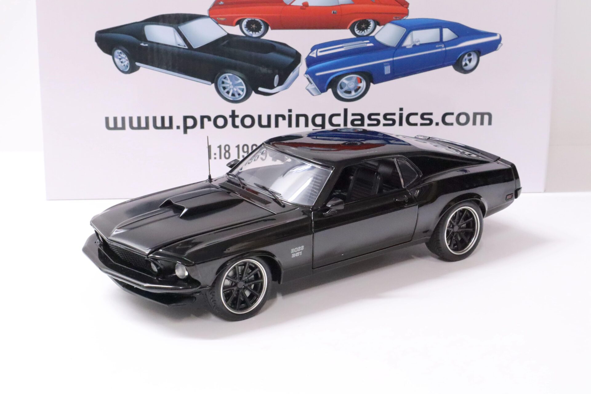 ID 58965 orig.jpg 1:18 ACME 1969 Ford Mustang Boss 351 Street Fighter Pro Touring black