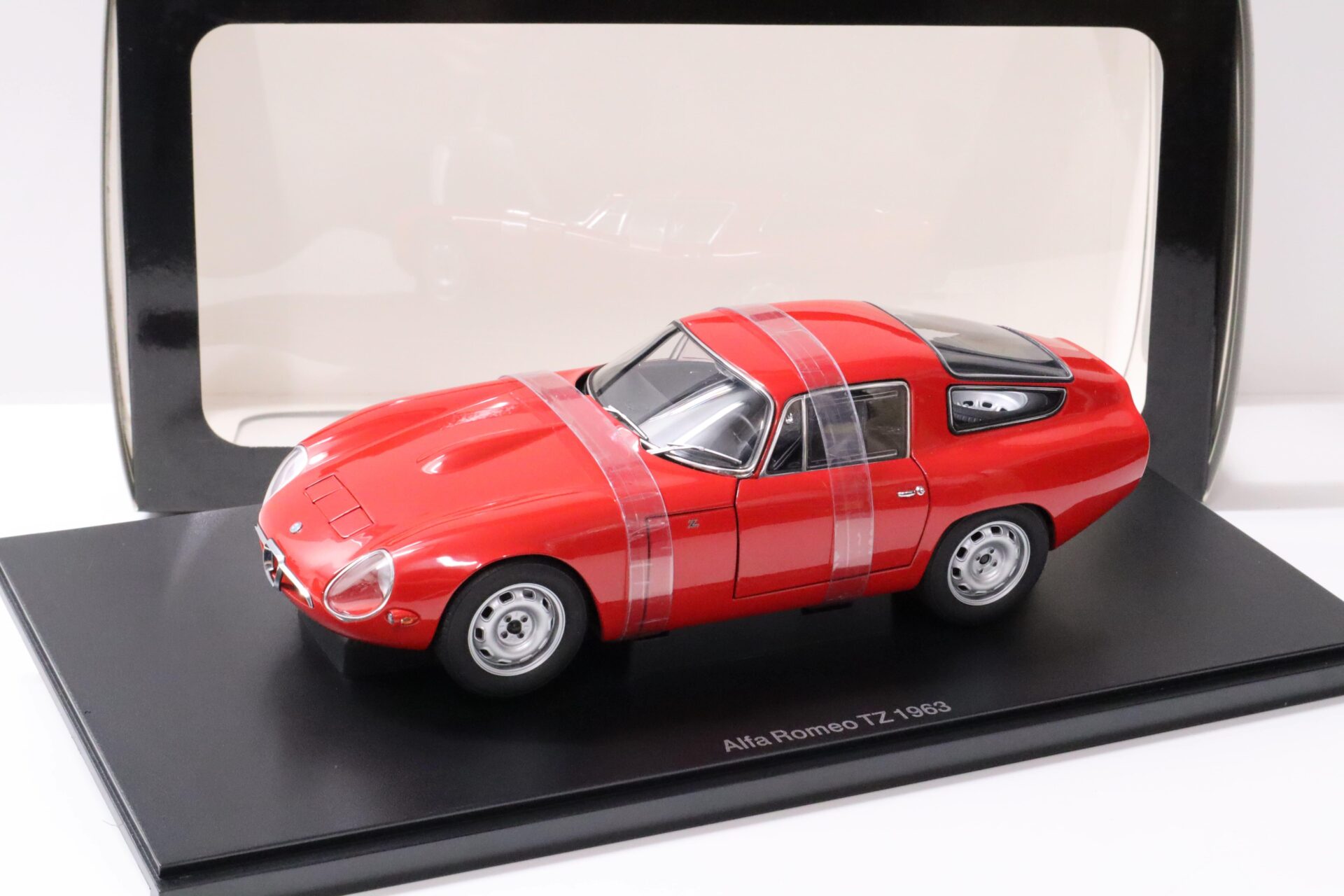 1:18 AUTOart Alfa Romeo Giulia TZ 1963 red – Premium-Modelcars