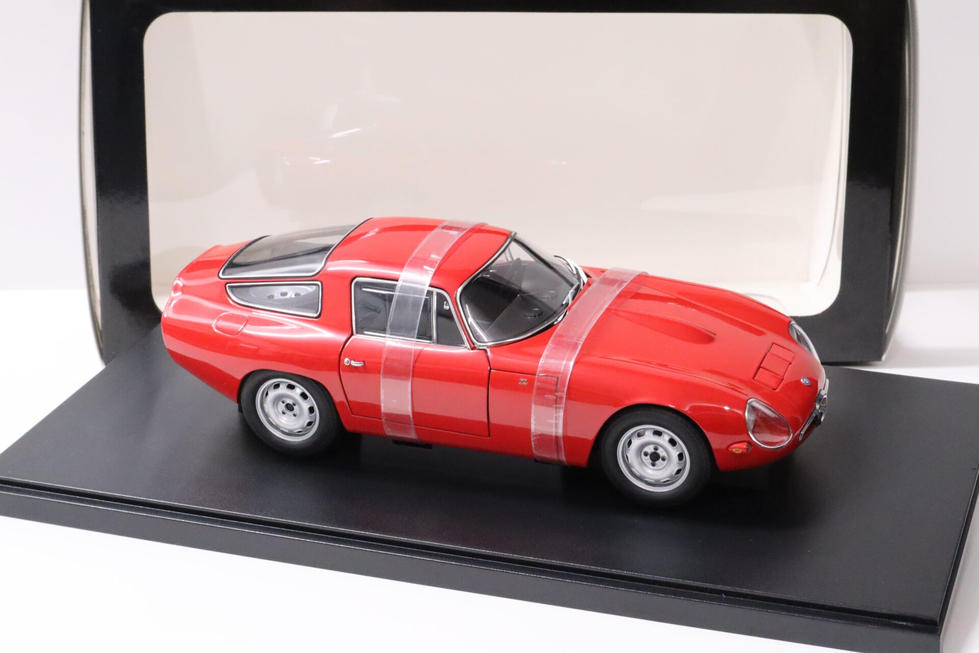 1:18 AUTOart Alfa Romeo Giulia TZ 1963 red – Premium-Modelcars
