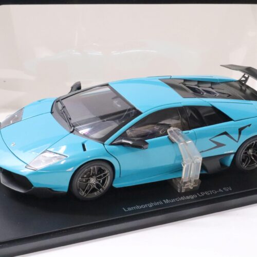 1:18 AUTOart Lamborghini Murcielago LP670-4 SV Turquoise blue