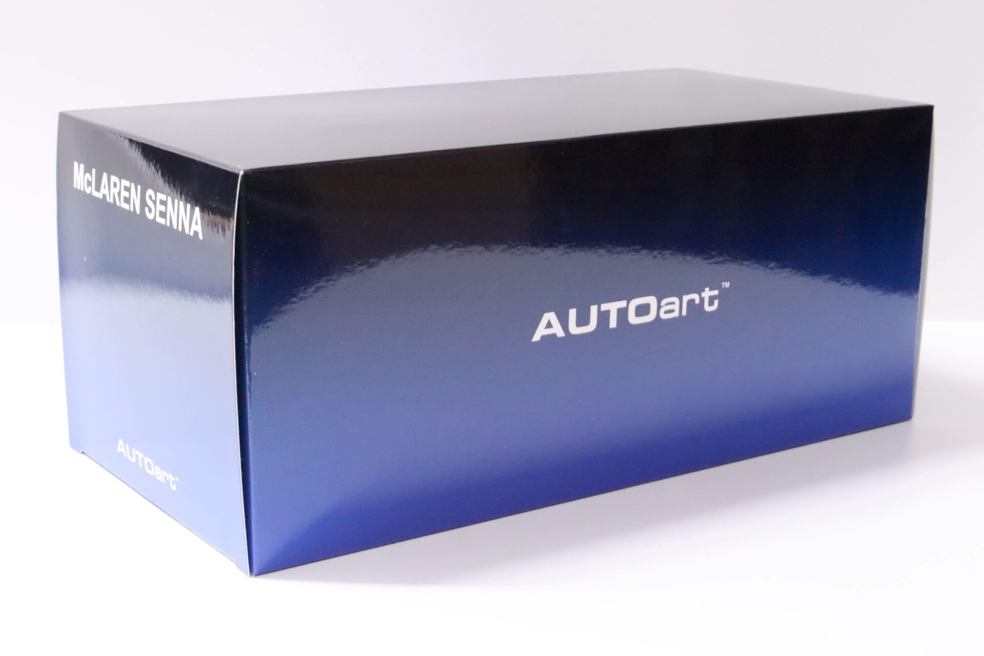 1:18 AUTOart McLAREN Senna 2018 Vision Victory/ grey