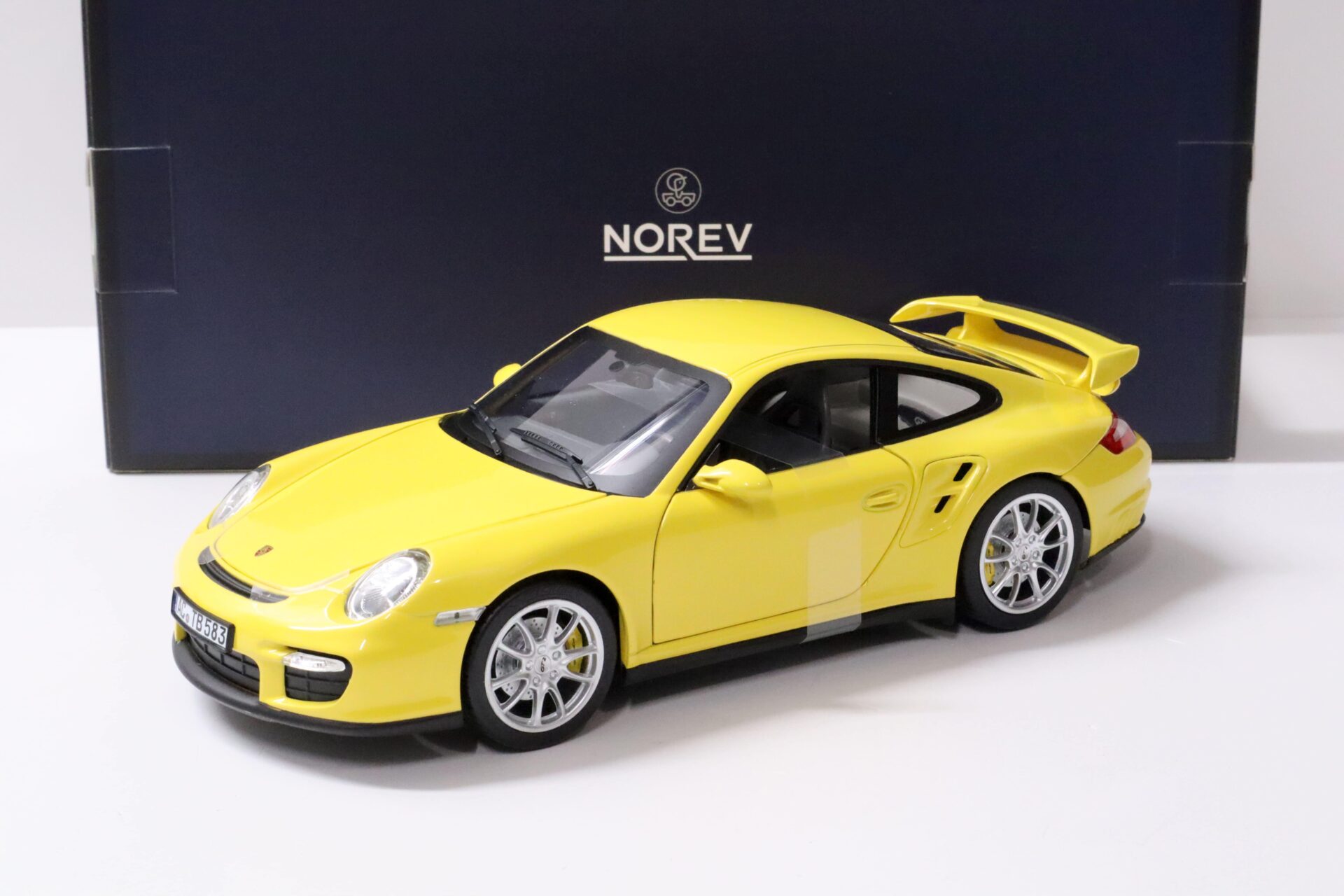ID 59747 orig.jpg 1:18 Norev Porsche 911 (997) GT2 Coupe yellow 2010 - Limited 200 pcs.