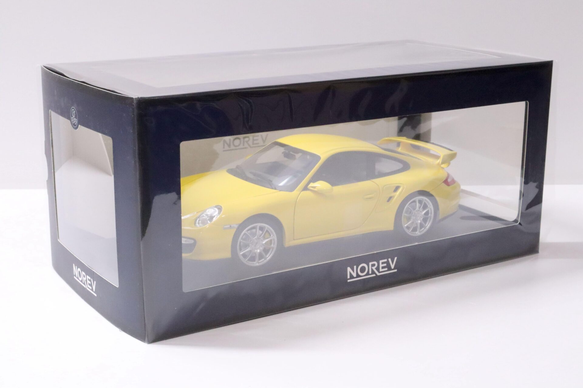 1:18 Norev Porsche 911 (997) GT2 Coupe yellow 2010 - Limited 200 pcs.