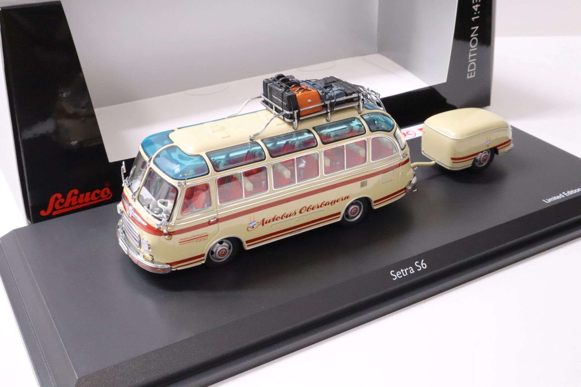 ID 59968 orig.jpg 1:43 Schuco Setra S6 Reisebus mit Anhänger "Autobus Oberbayern" beige