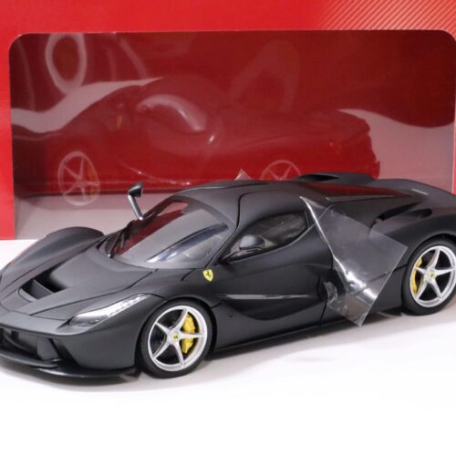 1:18 Hot Wheels Ferrari LaFerrari 2013 matt black BLY53